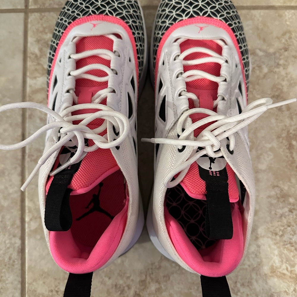 Women’s Nike Jordan Air Max 200 XX 'Chinese New Year' Sneakers - Picture 4 of 8